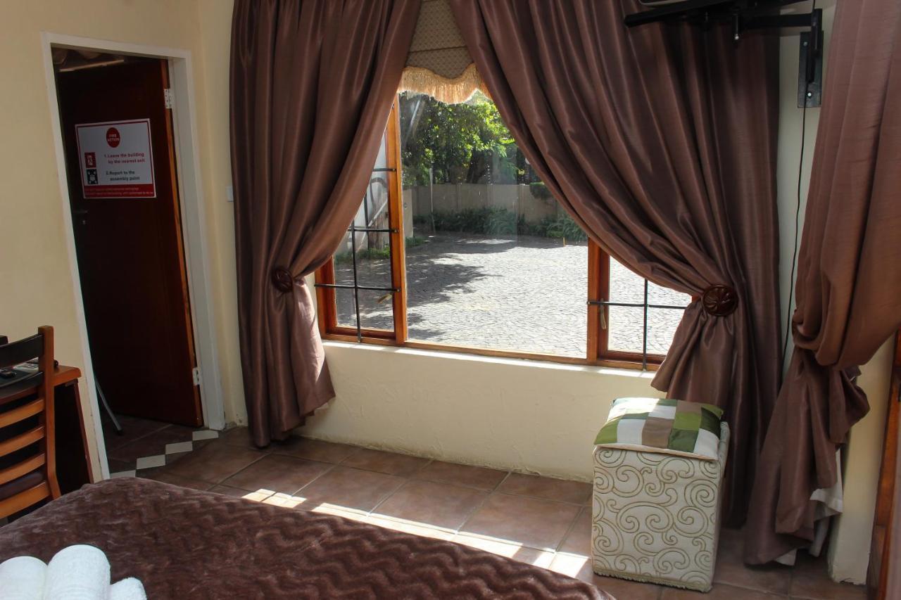 Echo Garden Guesthouse Rustenburg Eksteriør billede