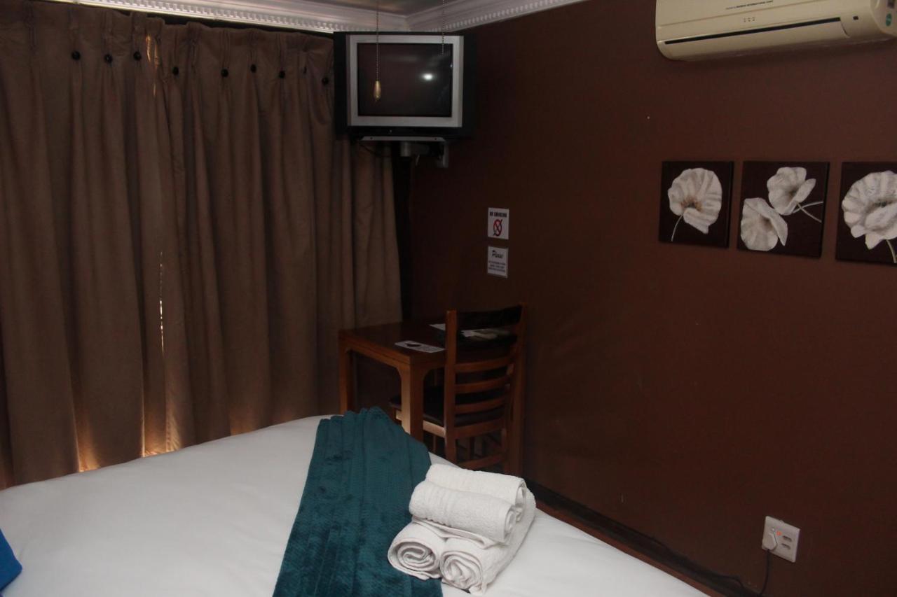 Echo Garden Guesthouse Rustenburg Eksteriør billede
