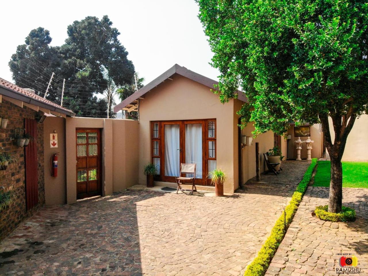 Echo Garden Guesthouse Rustenburg Eksteriør billede