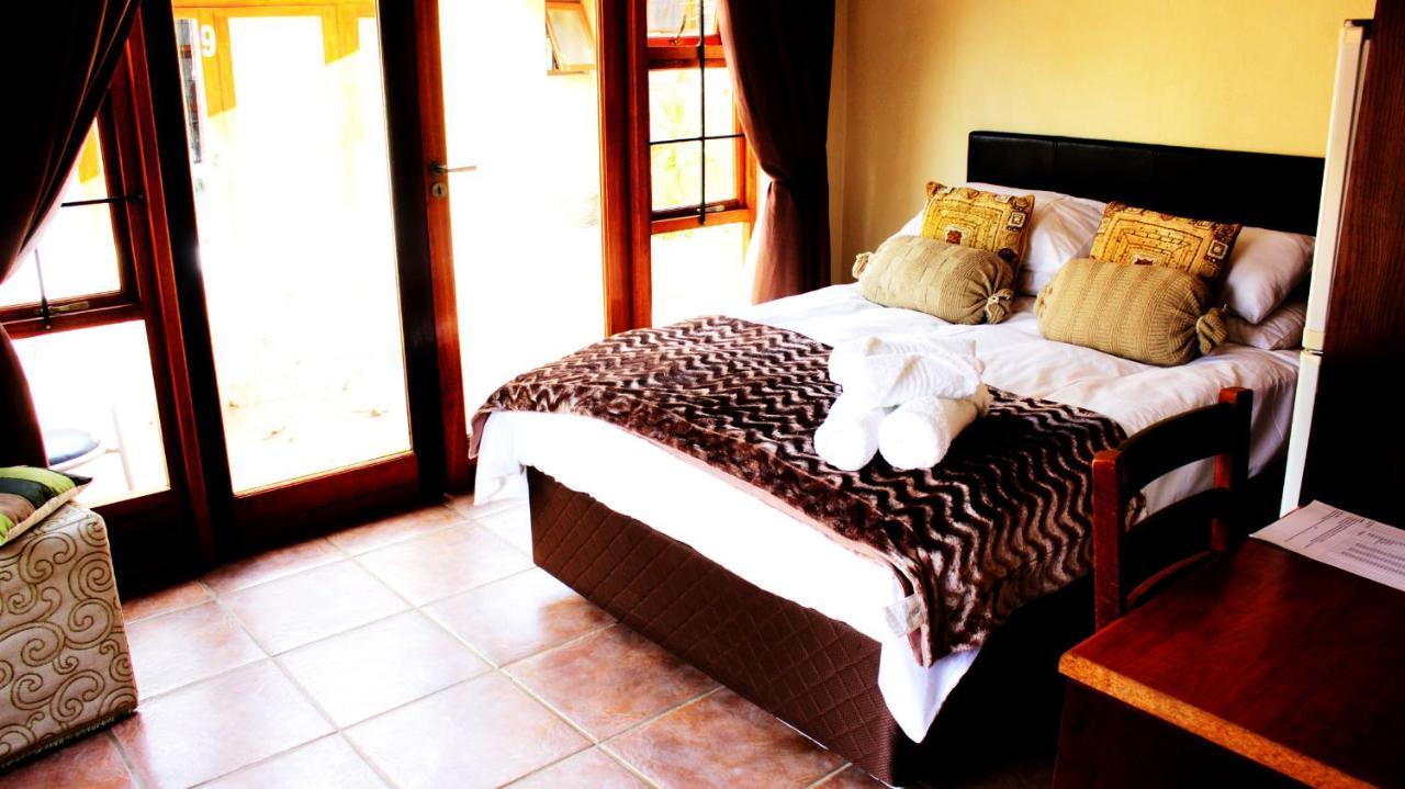 Echo Garden Guesthouse Rustenburg Eksteriør billede